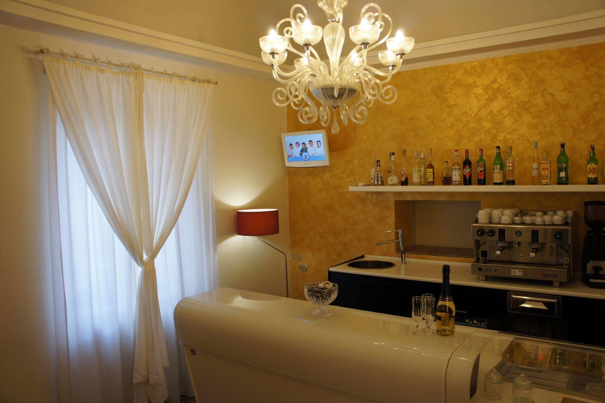 Hotel Solaris Джулианова Экстерьер фото